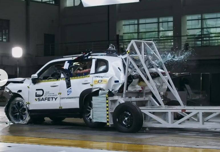 Servo valves in vehicle collision test e